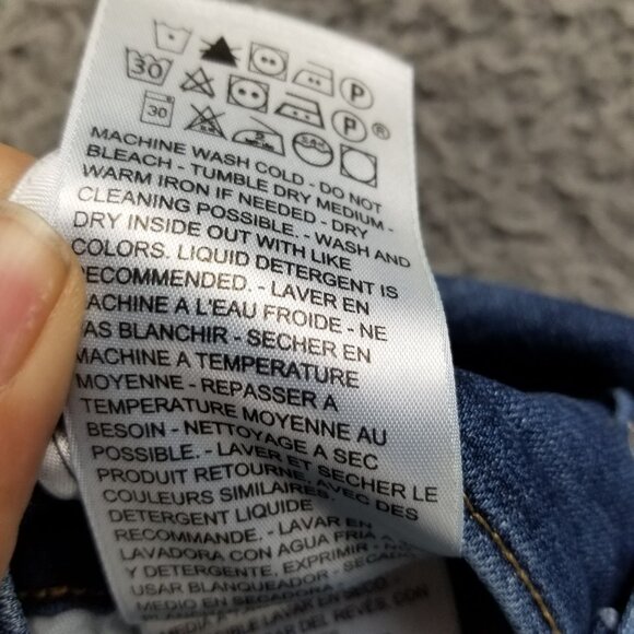 Levis Shorts Womens 32 Blue Stretch Denim Classic Bermuda Jorts - Picture 14 of 16